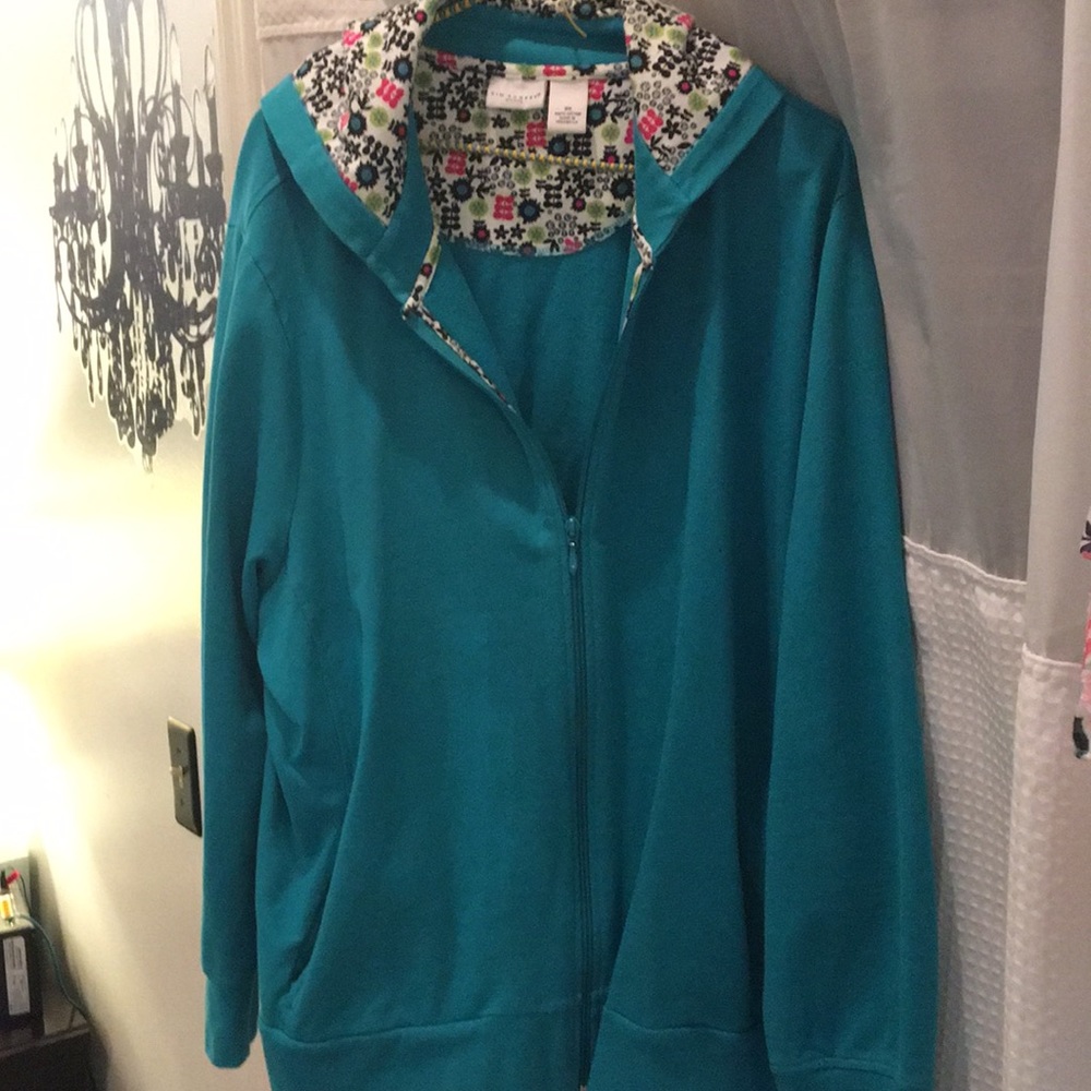 Plus light  wt hooded jacket